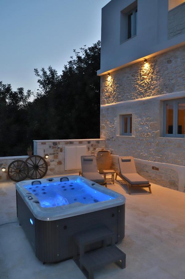 Amvikas Suites-Sitia Exteriör bild
