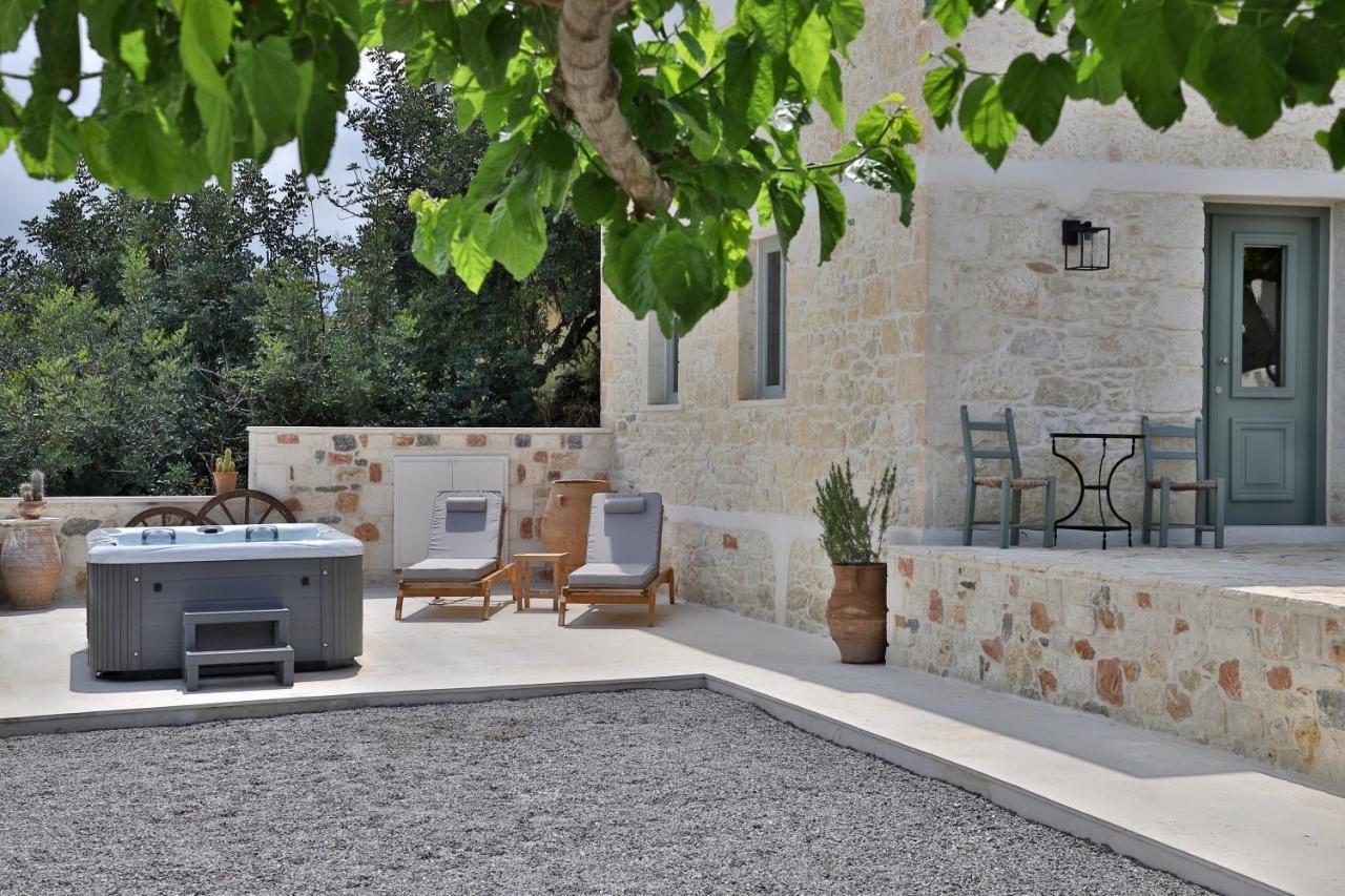 Amvikas Suites-Sitia Exteriör bild