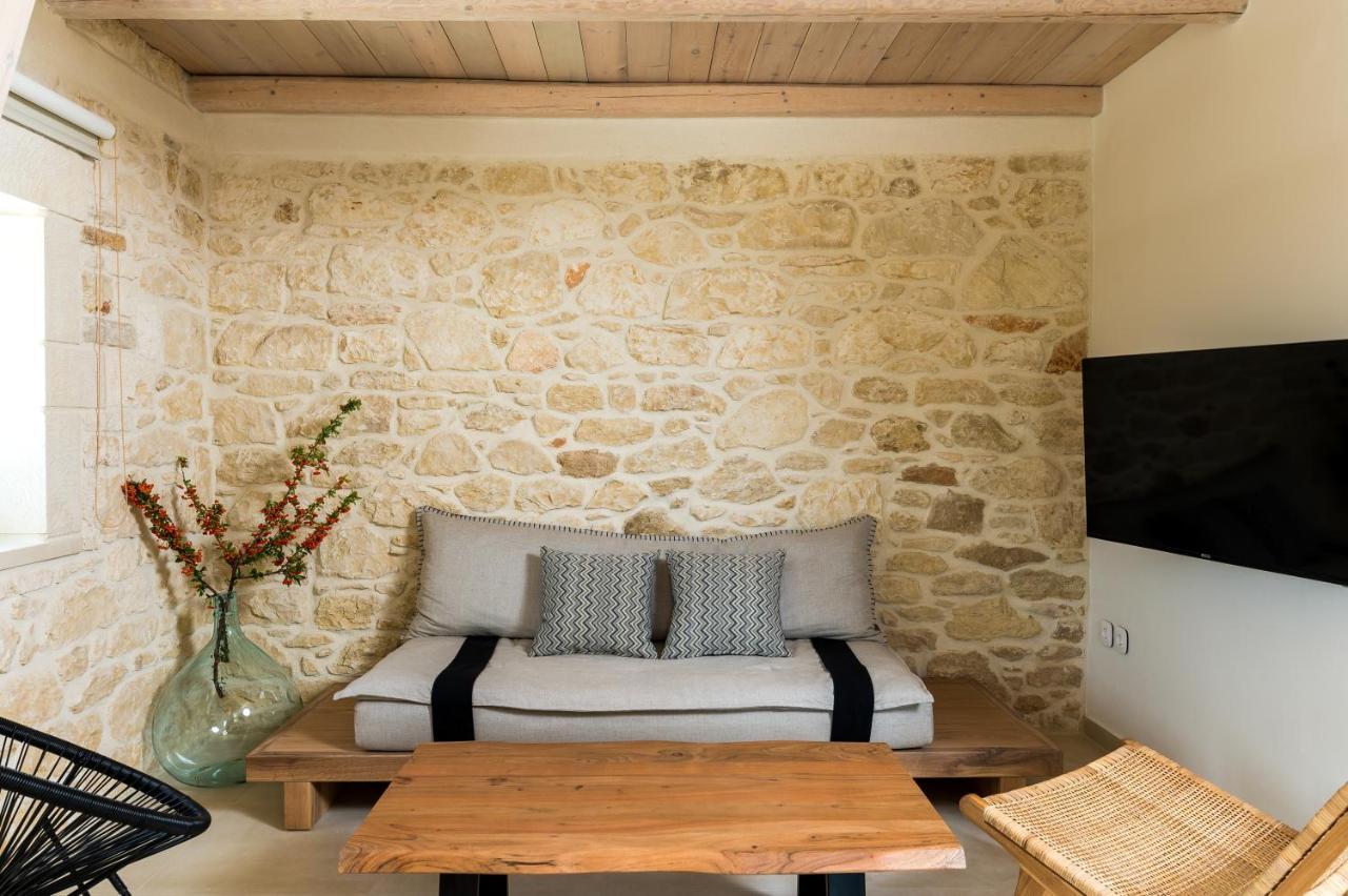 Amvikas Suites-Sitia Exteriör bild